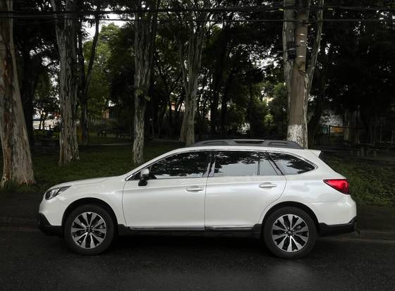 SUBARU OUTBACK 3.6 4X4 I6 24V GASOLINA 4P AUTOMÁTICO
